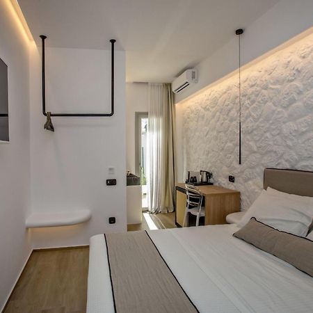 Levantes Luxury Suites I Tinos Bagian luar foto